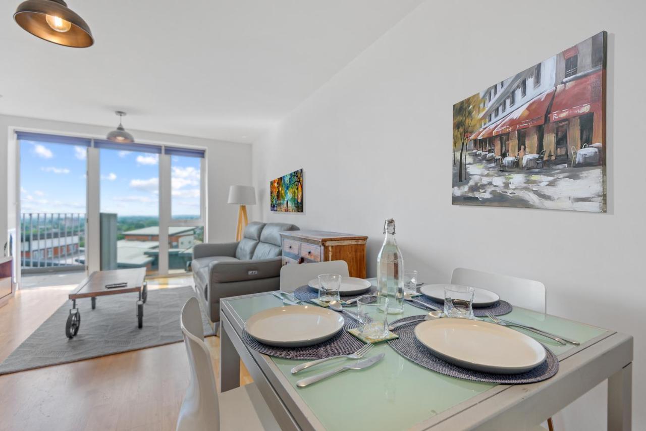 Apartmán Penthouse Flat In Slough Center Exteriér fotografie