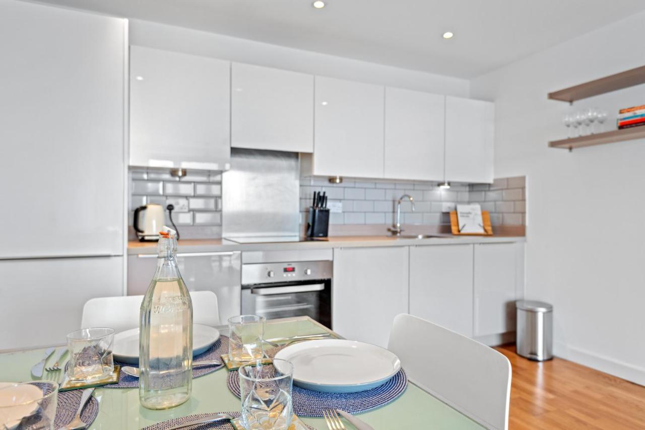 Apartmán Penthouse Flat In Slough Center Exteriér fotografie